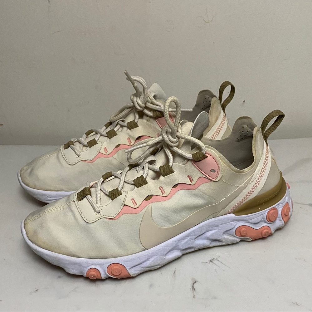 Nike element 55